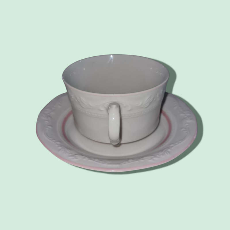 Huguenot Trio Cups and Saucers