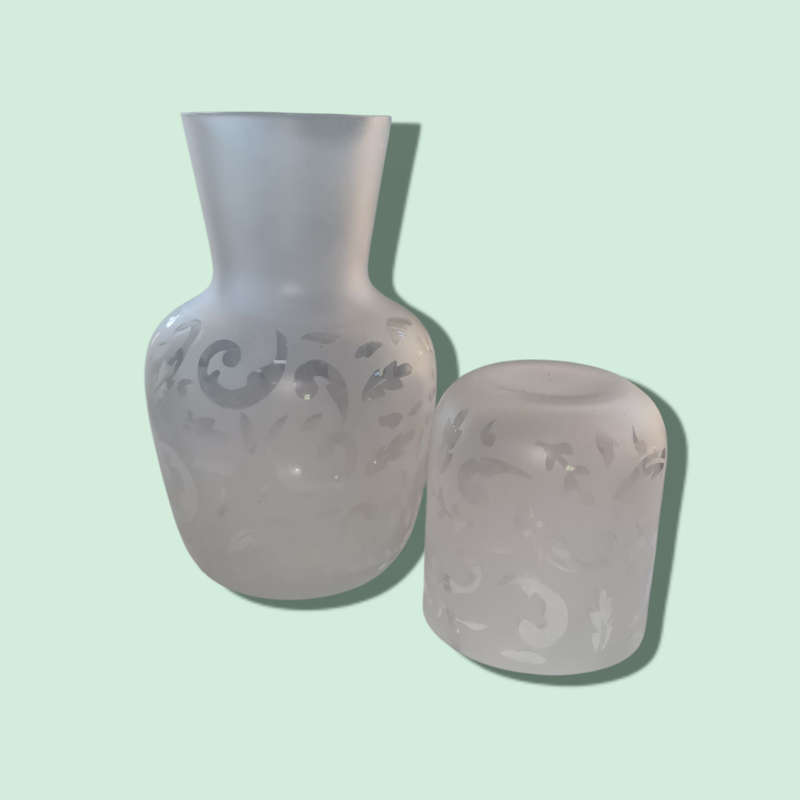 Water carafe with glass