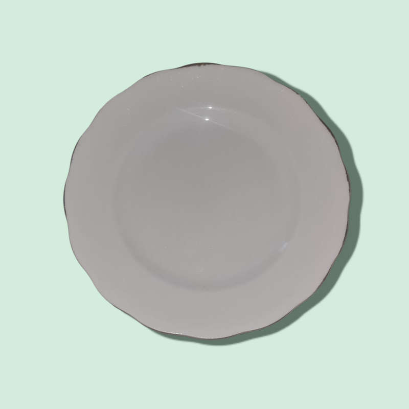 Royal Standard Cake Serving Plates x 2