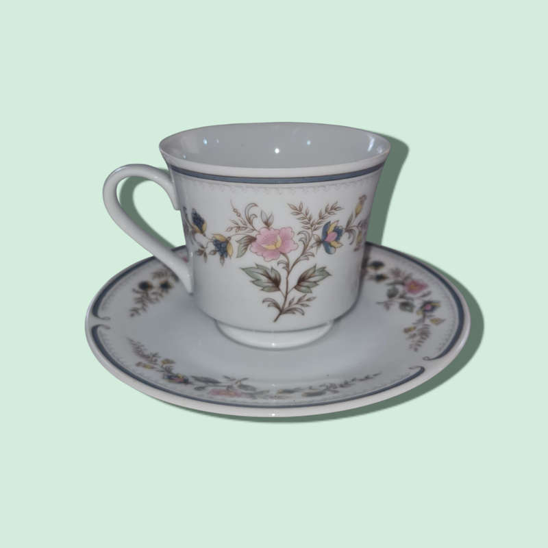 Eetrite Fine China Hampton Cups and Saucers Set 5810  