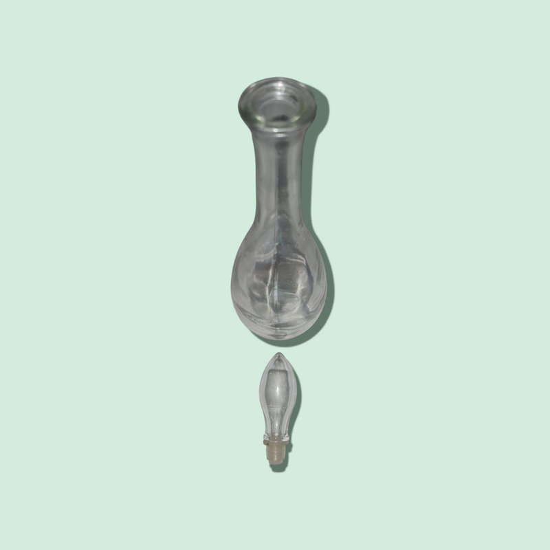 Vintage Modele Depose Decanter No 7