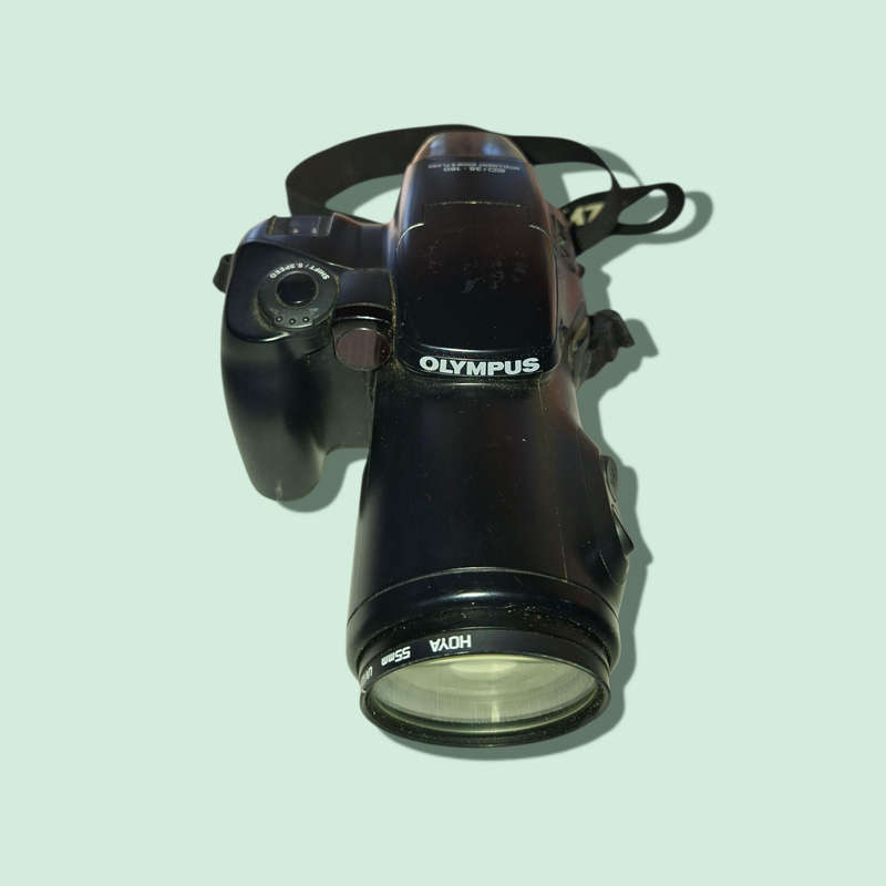 Vintage Olympus IS-3000 35mm Film Camera 35-180mm f/4.5-5.6 ED Lens