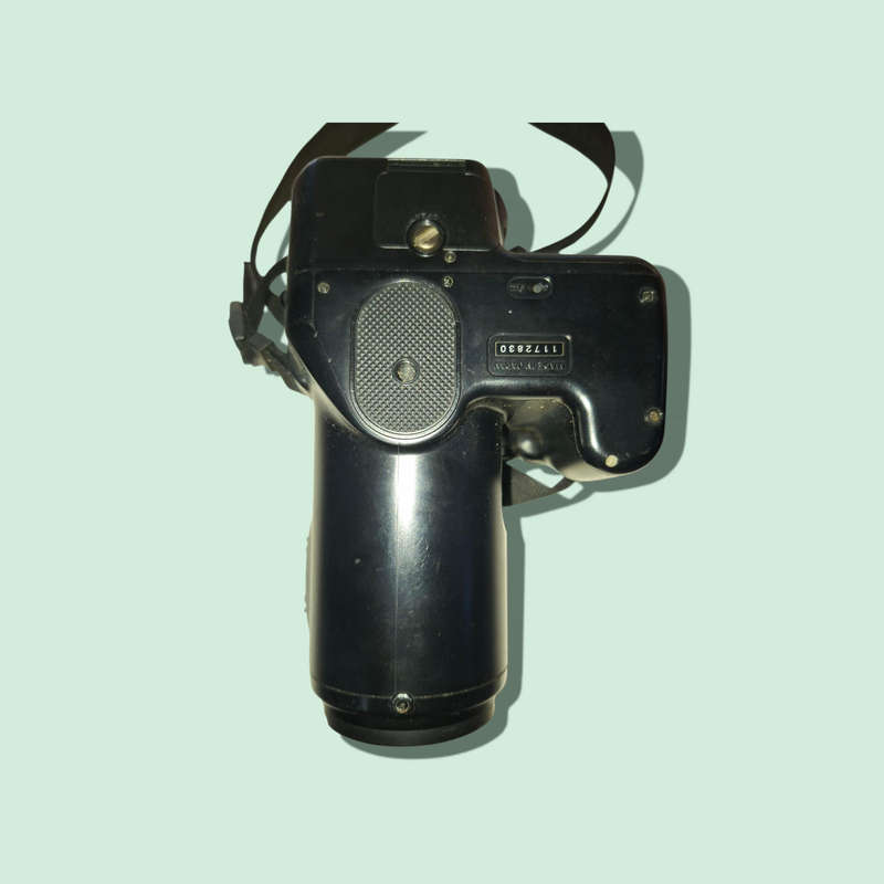 Vintage Olympus IS-3000 35mm Film Camera 35-180mm f/4.5-5.6 ED Lens