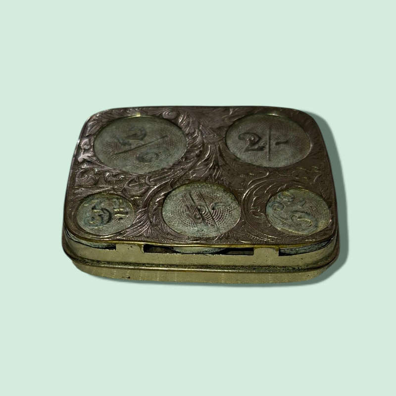 Nickle Plated Metal Coin Holder