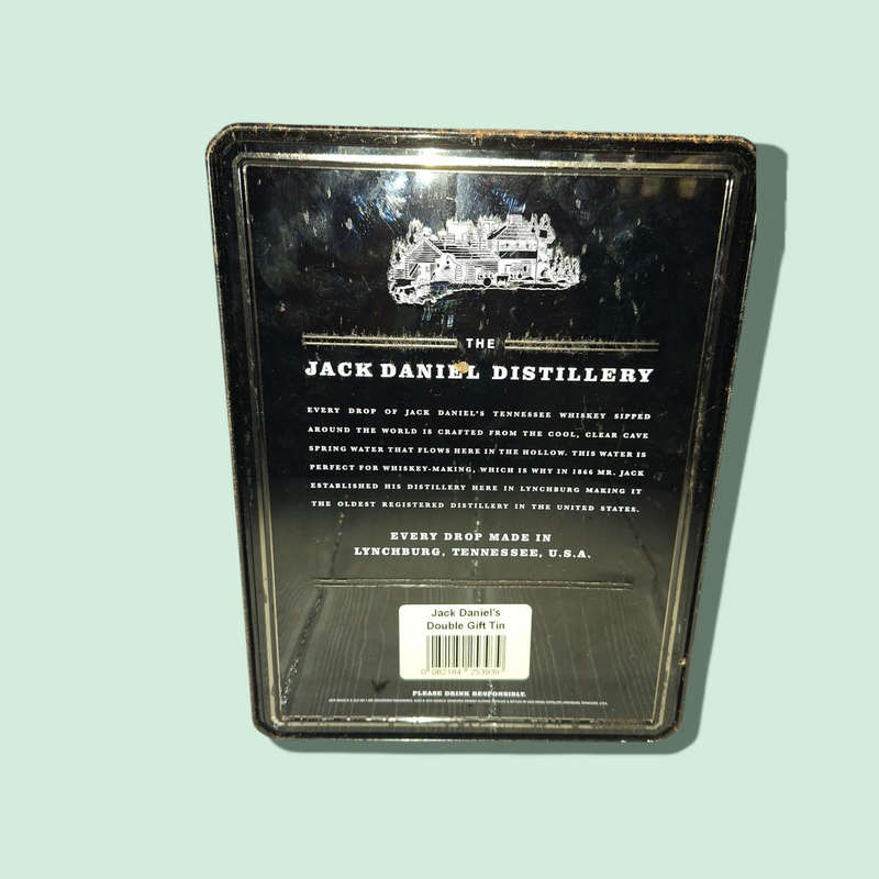 Jack Daniels Tin No 7 with Glasses