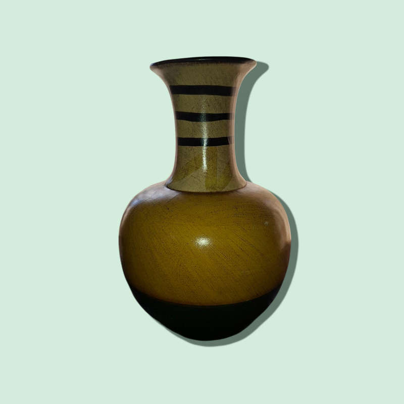 BULBOUS VASE