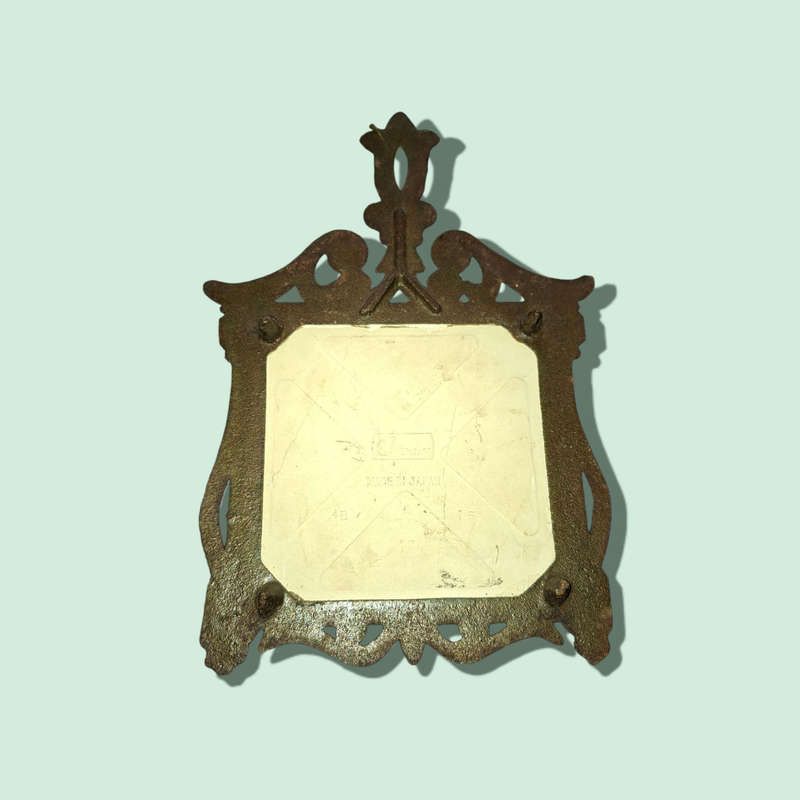 Cast Iron & Ceramic England Countryside Wall Trivet