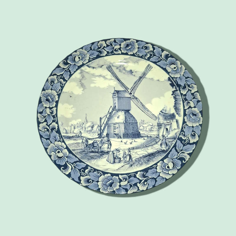 Delfts Royal Sphinx Blue And White Wind Mill Special limited collectors edition