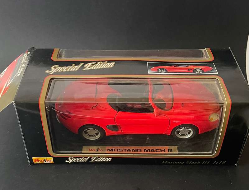 Maisto Mustang Mach 3 die cast model