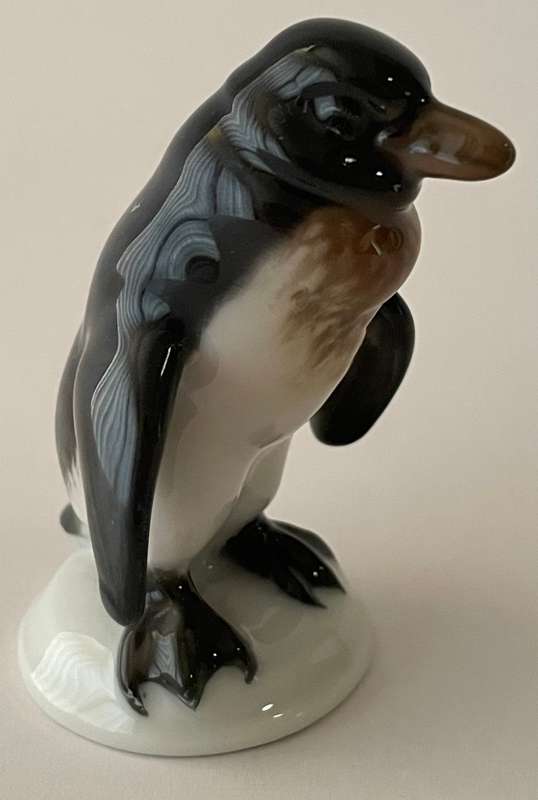 Rare Rosenthal penguin figurine (398) by K. Himmelstoss