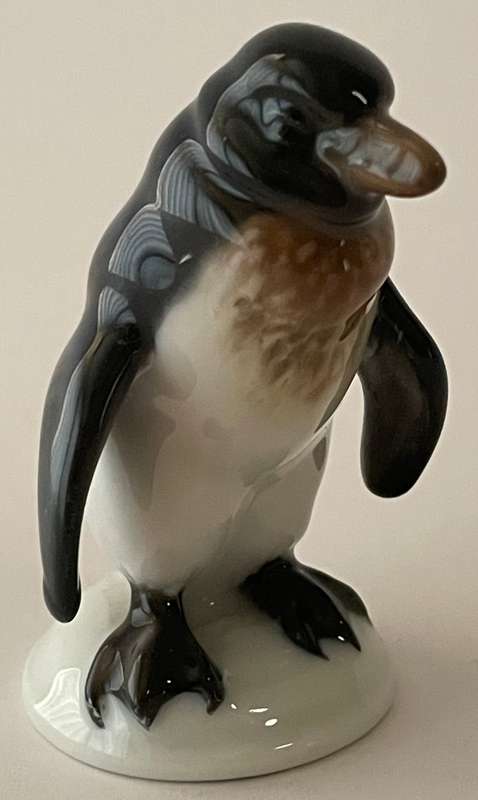 Rare Rosenthal penguin figurine (398) by K. Himmelstoss