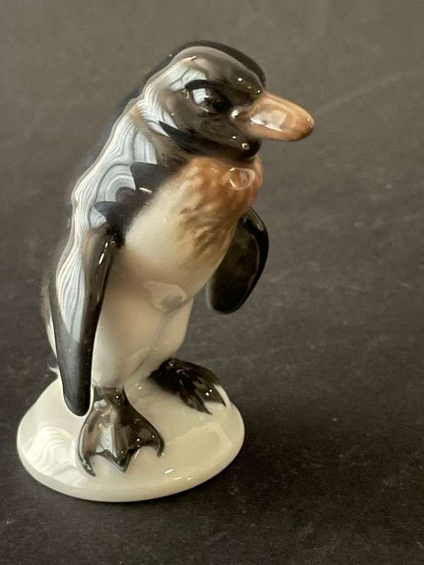 Rare Rosenthal penguin figurine (398) by K. Himmelstoss
