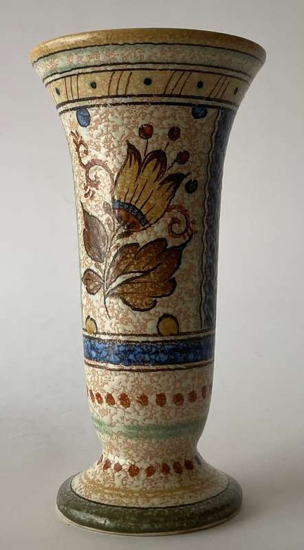 Gouda vase in the rare Joma pattern
