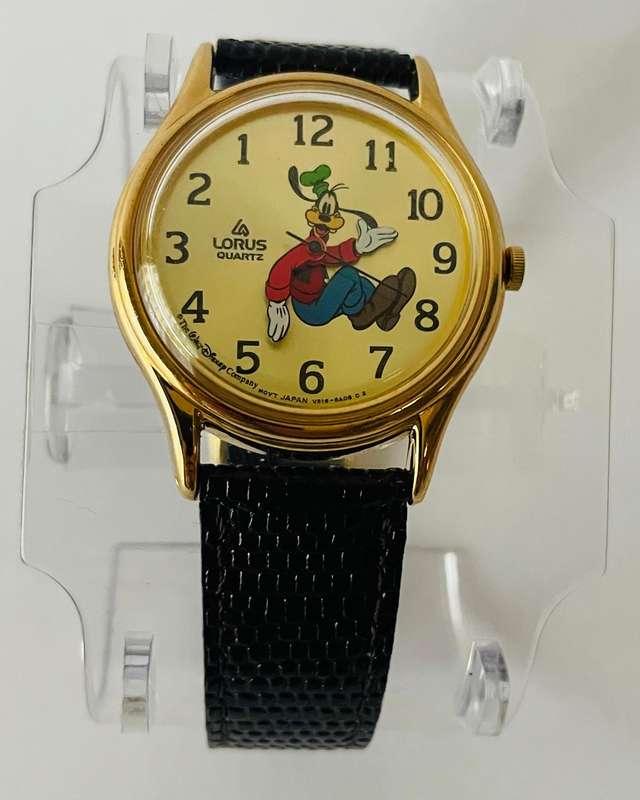Lorus by Seiko Disney Backwards Goofy 31 mm watch R SY002