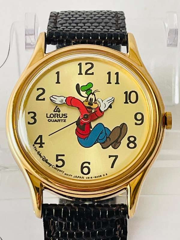 Lorus by Seiko Disney Backwards Goofy 31 mm watch R SY002