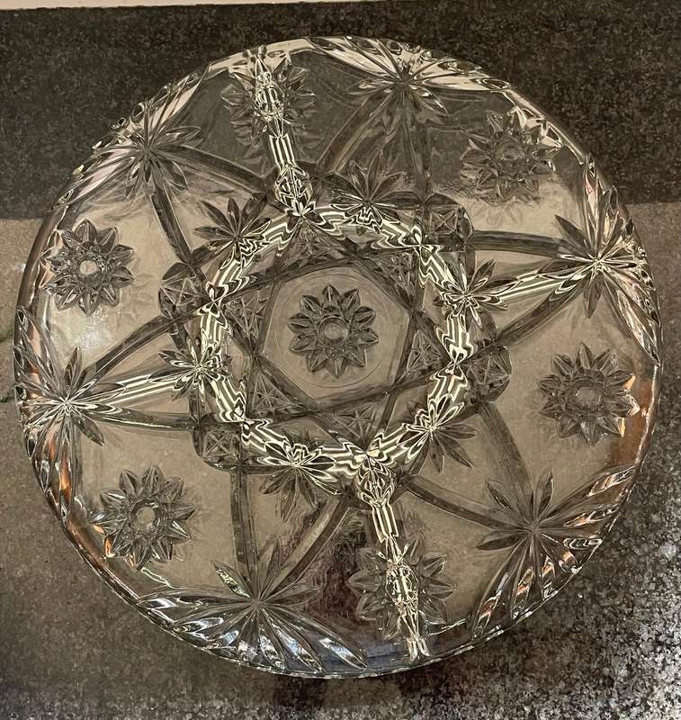 Beautiful large glass cruditè platter with 4 divisions and a center for a dip