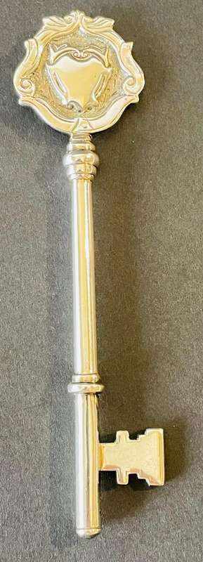Beautiful Sterling silver key 29.9 g engraved P.G.W Grobler