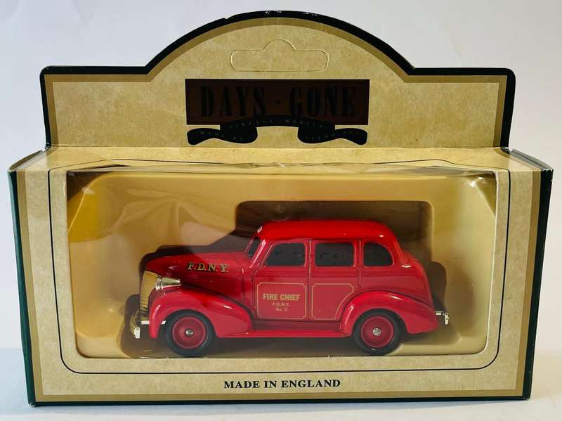 Pair of Lledo Days Gone vintage models die cast models