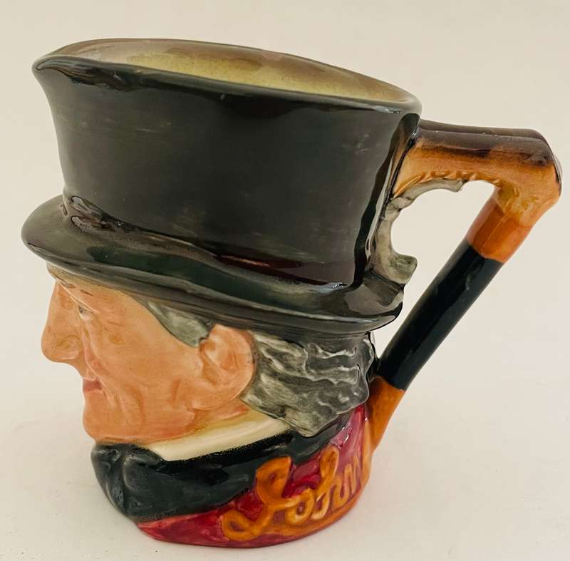 Royal Doulton Toby jug (John Peel) 9cm tall by 5 cm wide