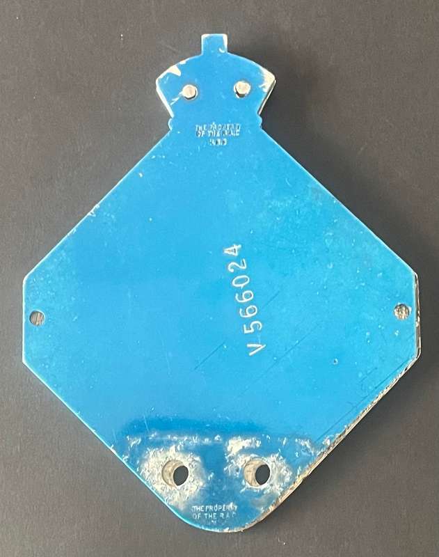 Vintage Royal Automobile Club metal badge