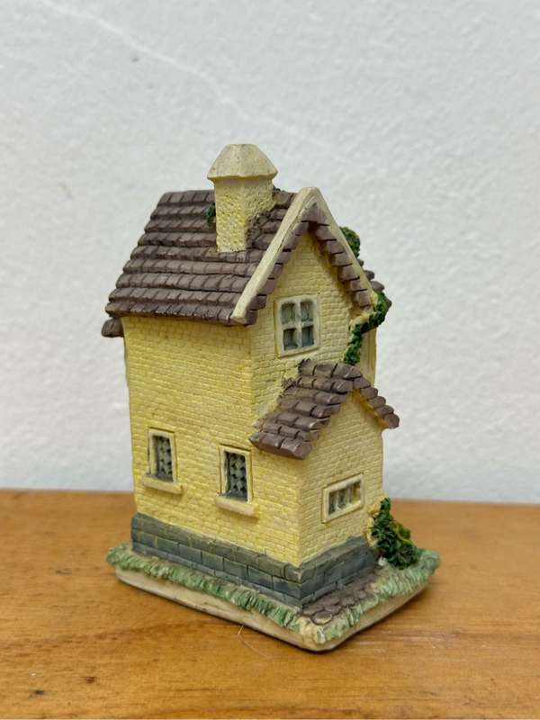 Vintage 1970s Miniature Ceramic English Cottage With Clock Tower