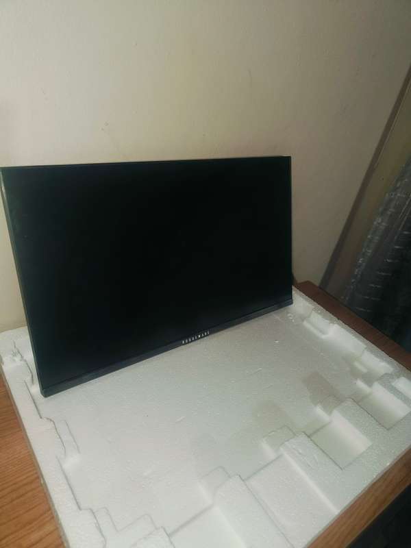 Rogueware gaming monitor (relisted)