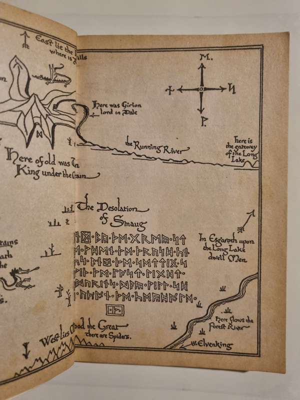 The Hobbit. Rare cover. JRR Tolkien.