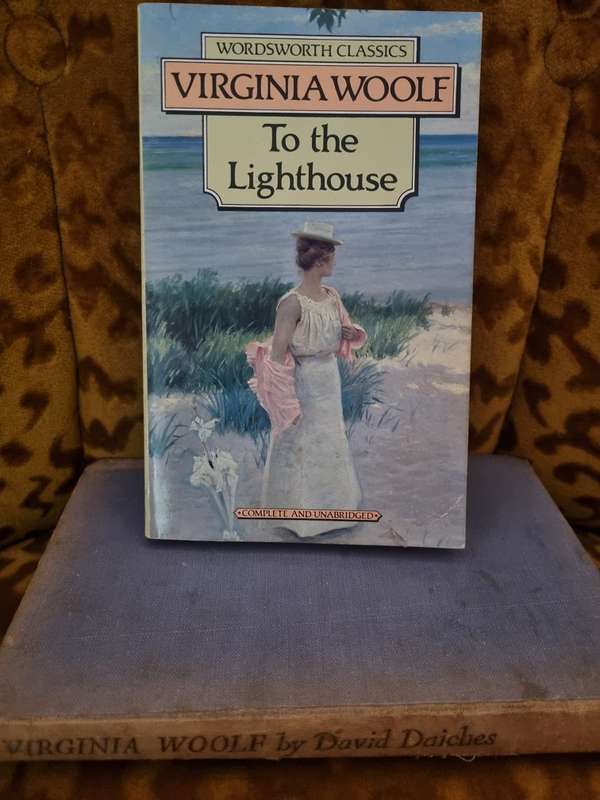Virginia Woolf - To the Lighthouse PLUS a rare hardcopy discussing her life and work!