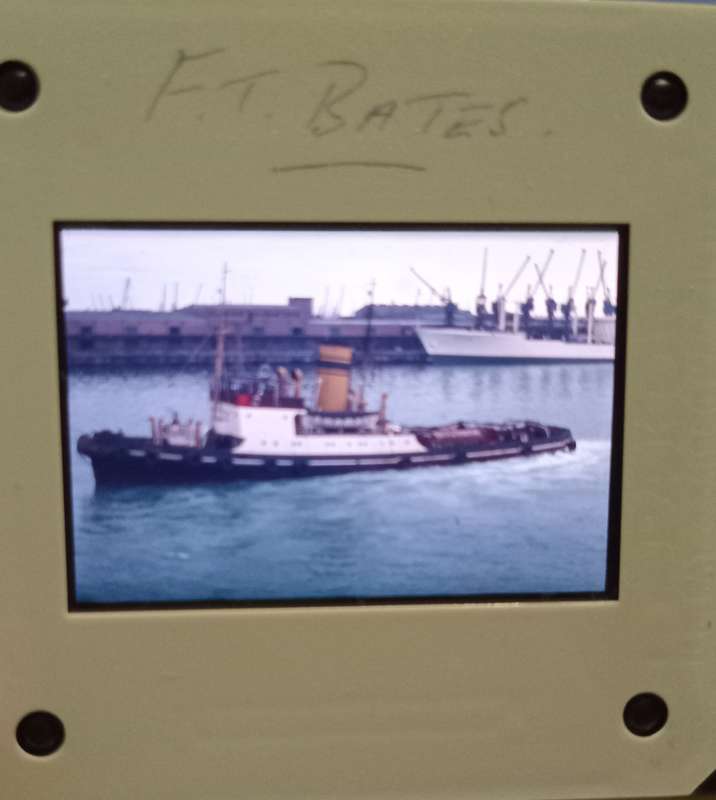 4 x Slides of TUG BOATS TAKEN IN PE HARBOUR