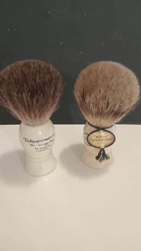 2 x Classic Badger Shaving Brushes(chipped at bottom)