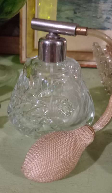 Antique Rose-cut Crystal Perfume Atomizer