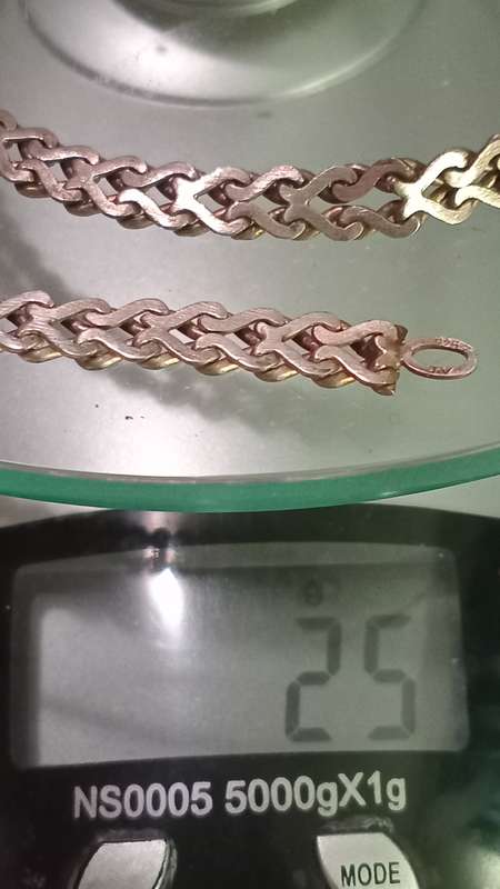 Sterling Silver 925 marked vintage necklace, clip broken 25g silver