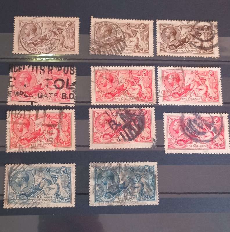 REDUCED!!GB-1913-18 11 x Seahorse stamps SG413a,416,417 with different shades CV R8000+