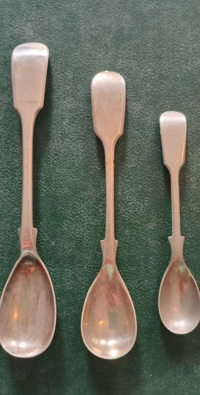 REDUCED!!3 x Vintage Hallmarked Silver Plated Tea spoons