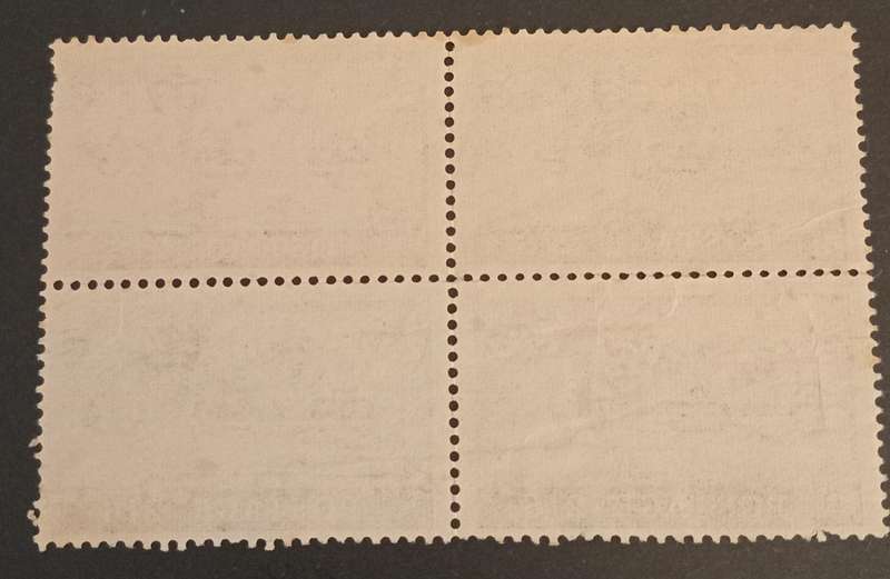 BRITAIN 2/6 SHILLING STAMP BLOCK OF 4 QUEEN ELIZABETH II CARRICKFERGUS CASTLE(watermark small crown)