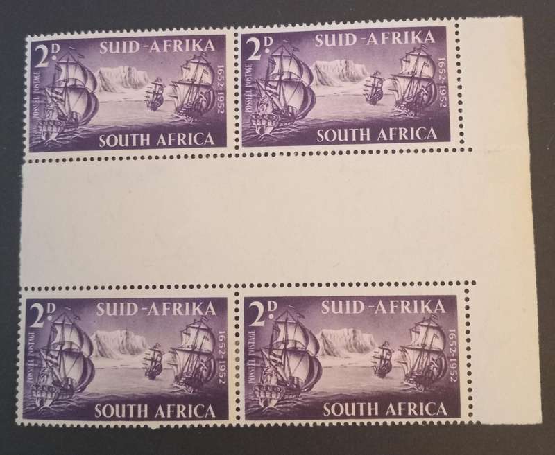 Union of SA 1952, 2d Gutter block of 4 MH