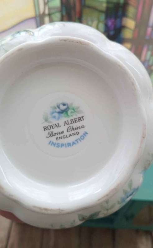 ROYAL ALBERT SUGAR BOWL INSPIRATION
