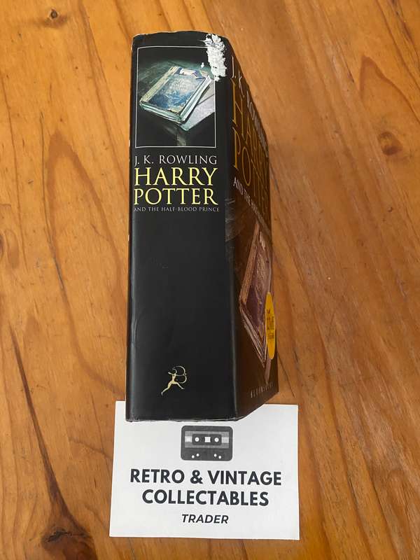 JK Rowling - Harry Potter & The Half-Blood Prince (First Edition)