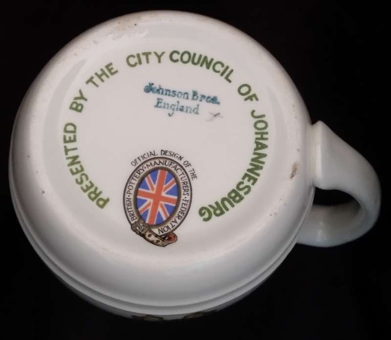Vintage/antique Queen Elizabeth II, coronation and WWII set of cups (X3)