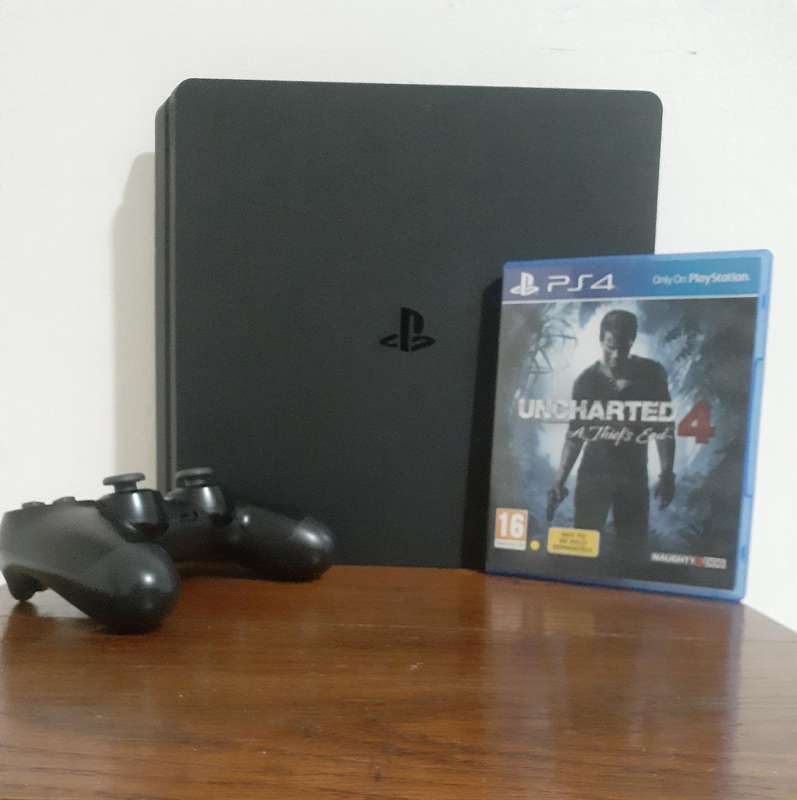 PS4 console slim 1tb