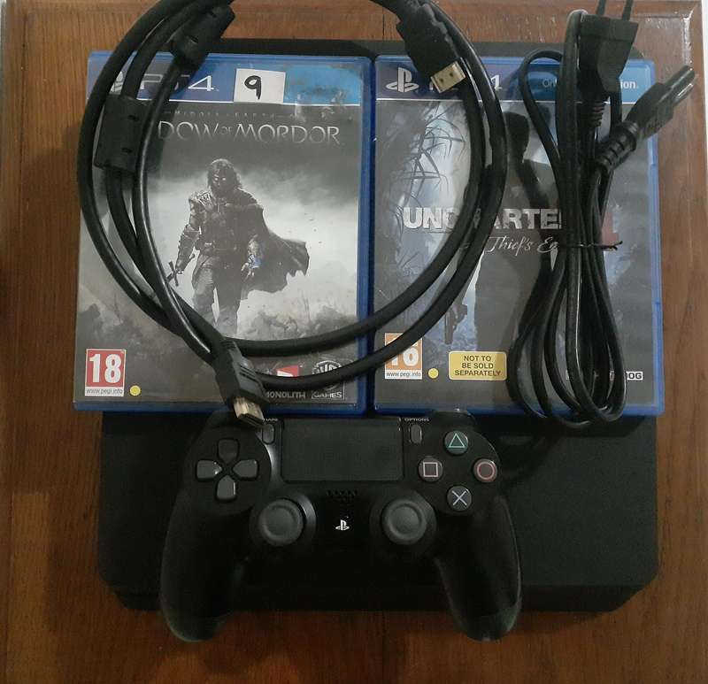 PS4 console slim 1tb