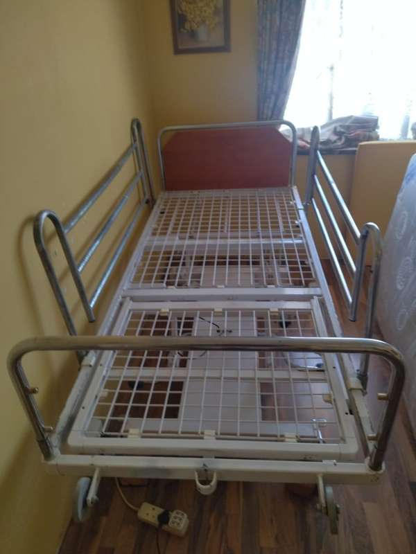 Steelframe Hospital Bed