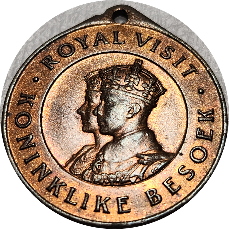 1947 - The ROYAL VISIT to South Africa - Medallion - Lovely red !