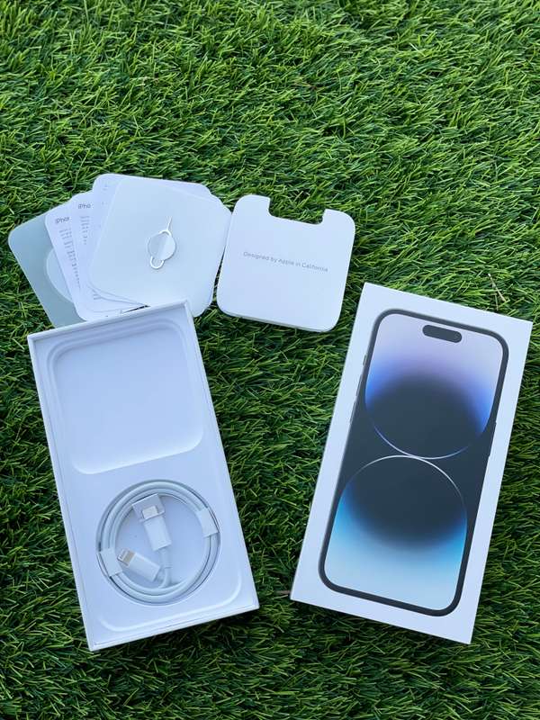 Apple iPhone 14 Pro SPACE BLACK 256gb - Absolutely perfect condition!!!