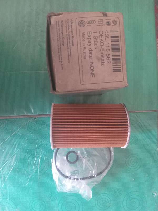 VW AND AUDI 1.6 AND 2 LITER TDI GENUINE OIL FILTER