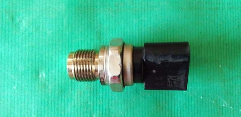 ford ranger 2.2 diesel fuel pressure switch.