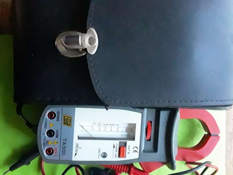 high voltage clamp meter.hardly used