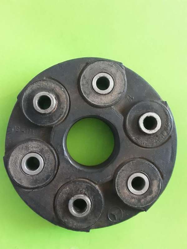 mercedes 116 series original propshaft coupling.