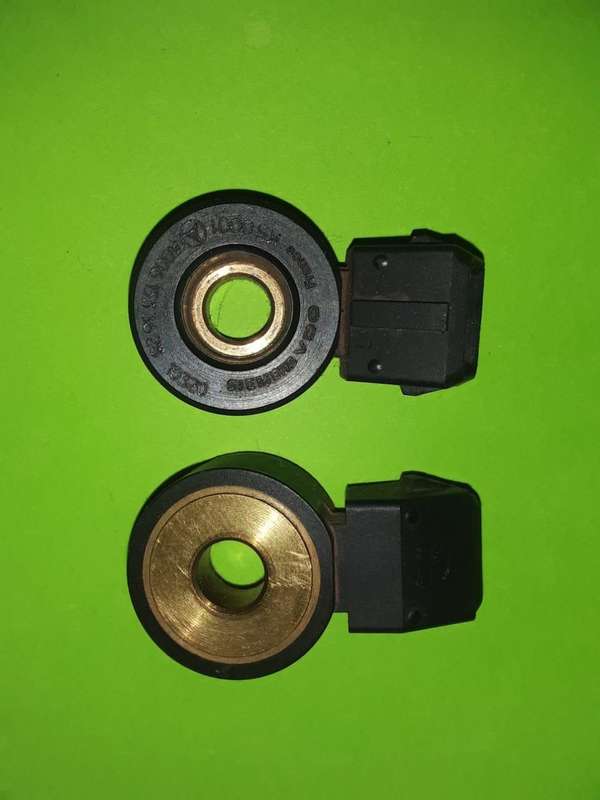 MERCEDES C200 W204 SERIES ENGINE KNOCK SENSOR SET.