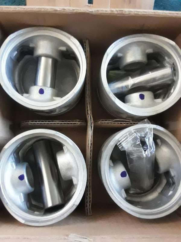 VW GOLF GF.GY engine piston set.0.20